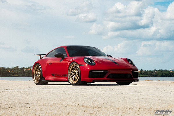 Фото дисков 1886 Wheels S007 Глянцевое золото на Porsche 911 VIII