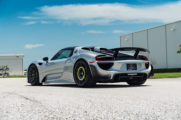Фото дисков Anrky AN20 Aerosport Глянцевый темный лак на Porsche 918 Spyder