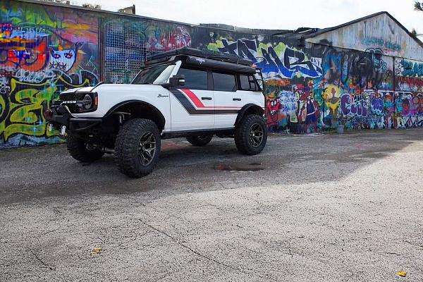 Фото дисков 4PLAY 4P06 Сатиновая темная бронза на Ford Bronco