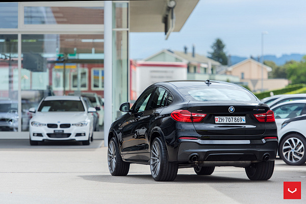 Фото дисков Vossen VFS-2 Глянцевый графит на BMW X4 (F26)