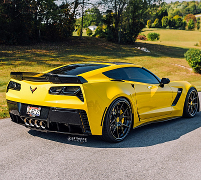 Фото дисков Strasse Wheels SM5R Deep Concave FS на Chevrolet Corvette C7