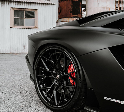 Фото дисков Brixton Forged TR05 на Lamborghini Aventador