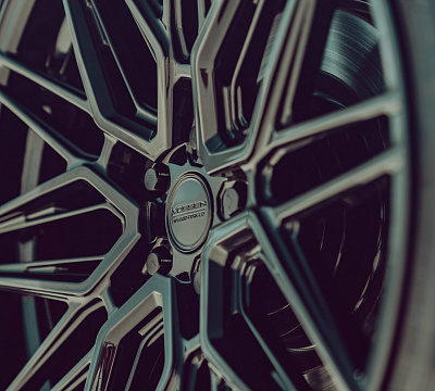 Фото дисков Vossen HF-7 на Land Rover Defender II