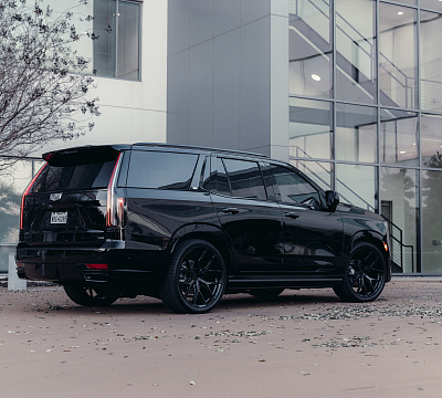 Фото дисков Vossen HF6-4 на Cadillac Escalade V