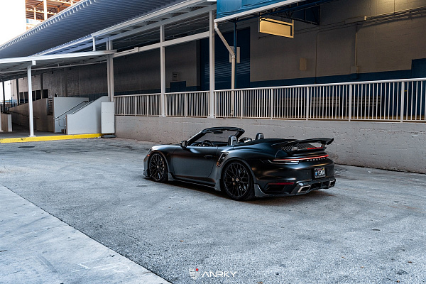 Фото дисков Anrky AN10 Черный глянец на Porsche 911 VIII