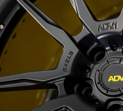 ADV.1 ADV5.2 Track Spec CS