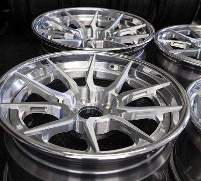 ADV.1 ADV5.0 Track Spec CS