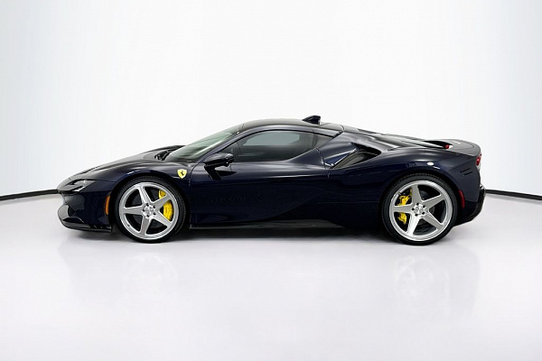 Фото дисков Giovanna Cinque Серебро на Ferrari SF90