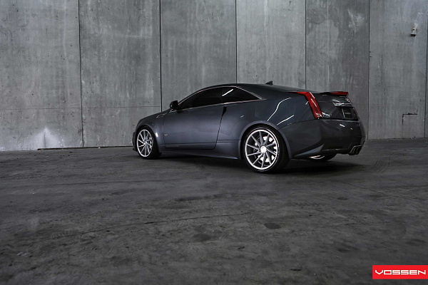 Фото дисков Vossen CVT Серебро на Cadillac CTS II