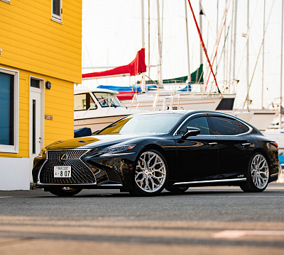 Фото дисков Vossen S17-01 на Lexus LS IV