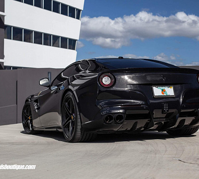 Фото дисков HRE S207 на Ferrari F12