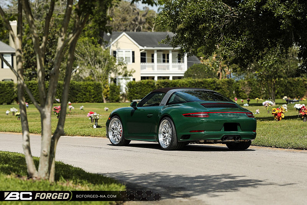 Фото дисков BC Forged LE81 // MLE81 Глянцевый лак на Porsche 911 VII
