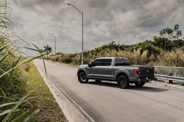 Фото дисков 4PLAY 4P06  на Ford F-150 XIV