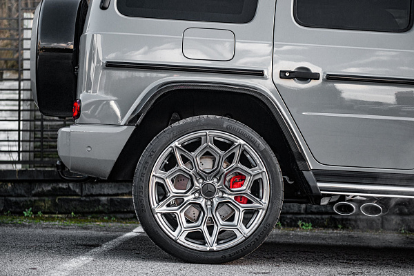 Фото дисков Kahn Type 57 RS Глянцевый лак на Mercedes-Benz G-Class III