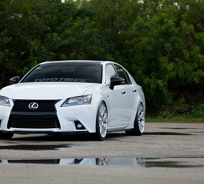 Фото дисков Vossen VFS-6 на Lexus GS IV