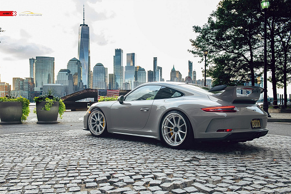 Фото дисков Anrky AN38 Глянцевый лак на Porsche 911 VII