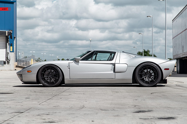 Ford GT