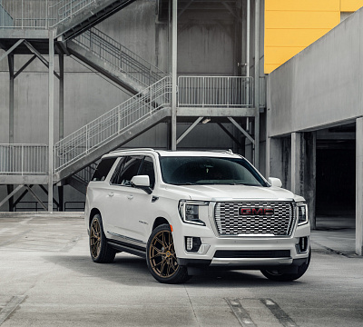 Фото дисков Vossen HF6-4 на GMC Yukon V