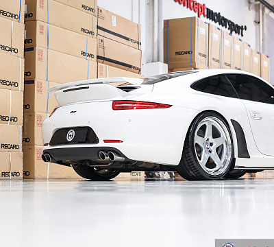 Фото дисков HRE 527 на Porsche 911 VII