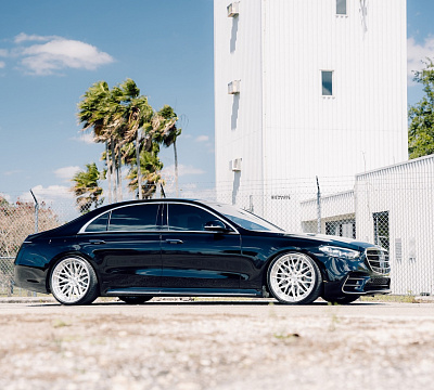 Фото дисков Strasse Wheels SV10M-RS Deep Concave FS на Mercedes-Benz S-Class (W223)
