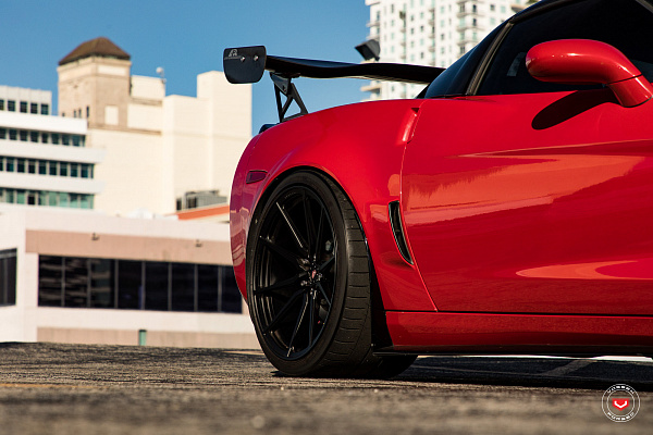 Фото дисков Vossen M-X2 Черный сатин на Chevrolet Corvette C6