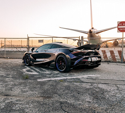 Фото дисков Brixton Forged CM6-RS на McLaren 720S
