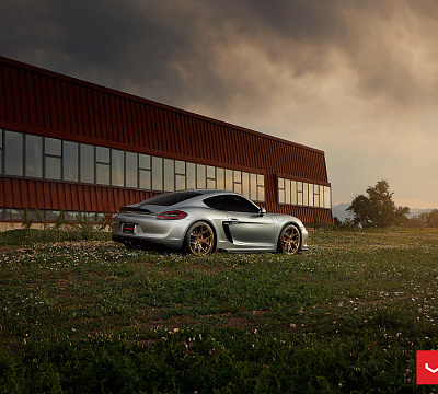Фото дисков Vossen HF-5 на Porsche Cayman II