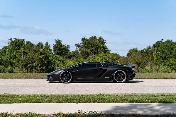Lamborghini Aventador S