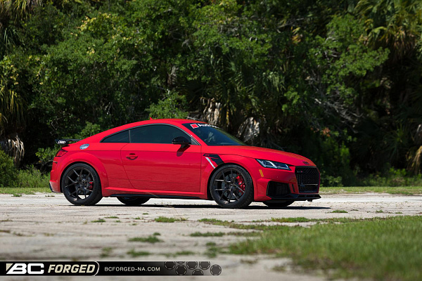 Фото дисков BC Forged KL11 Глянцевый темный лак на Audi TT (8S)