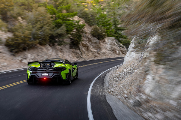 Фото дисков Brixton Forged PF14 R / RS Сатиновый темный лак на McLaren 600