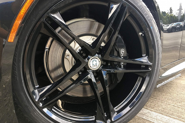 Фото дисков HRE P207 Черный глянец на Lexus LC 500