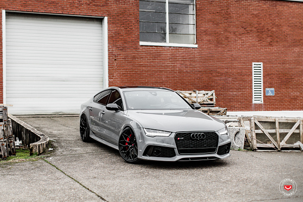Фото дисков Vossen S17-01 Черный глянец на Audi A/RS 7 (4G)