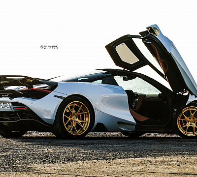 Фото дисков Strasse Wheels SM5R Deep Concave FS на McLaren 720S