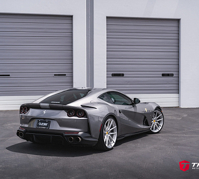 Фото дисков NOVITEC NF8 на Ferrari 812