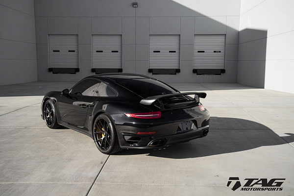 Фото дисков HRE P101 Черный сатин на Porsche 911 VII