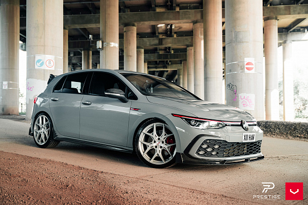 Фото дисков Vossen HF-5 Серебро на Volkswagen Golf VIII
