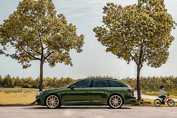 Фото дисков Anrky AN18 Сатиновая шампань на Audi A/S/RS 4 (B9)