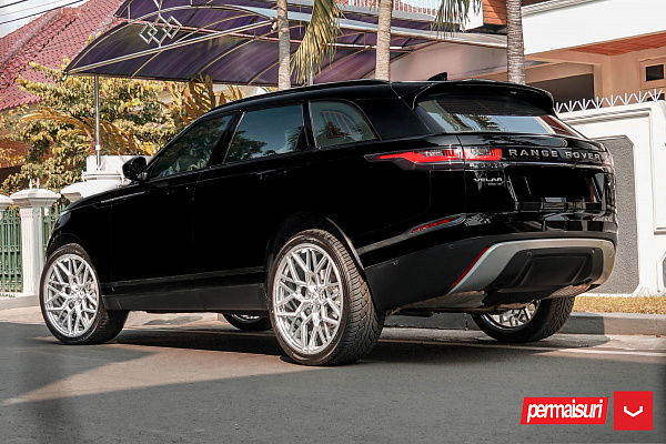 Фото дисков Vossen UV-1 Глянцевый лак на Land Rover Range Rover Velar