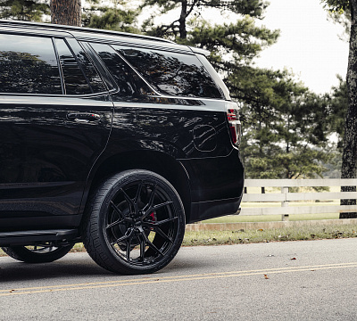 Фото дисков Vossen HF6-4 на Chevrolet Tahoe V