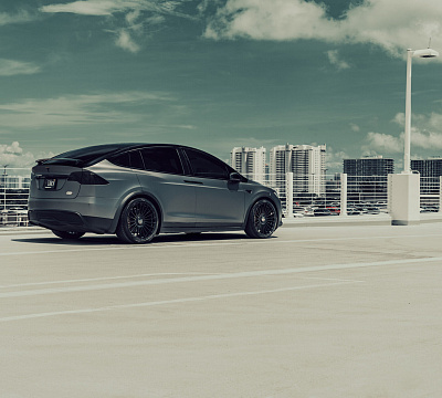Фото дисков Vossen HF-8 на Tesla Model X