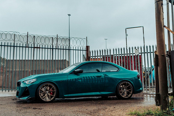 Фото дисков Bola FLY Сатиновая бронза на BMW 2/M2 (G42/G87)