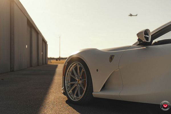 Фото дисков Vossen VPS-1 (3-Piece) Глянцевый лак на Ferrari 812