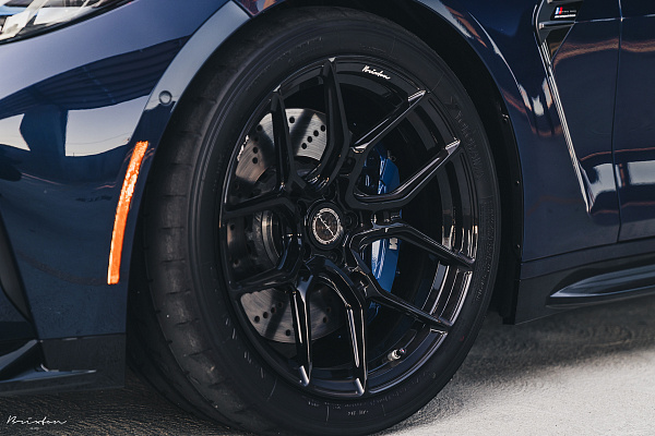 Фото дисков Brixton Forged CM5-R Черный глянец на BMW 4/M4 (G22/G82)