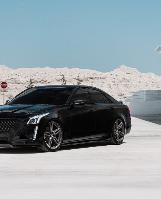 Фото дисков HF-1 Сатиновый графит на Cadillac CTS II