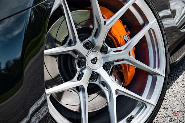 Фото дисков Vossen S21-01 Глянцевый тонированный лак на Ferrari 488