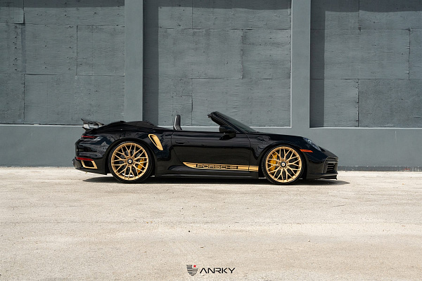 Фото дисков Anrky AN10 Сатиновое золото на Porsche 911 VIII