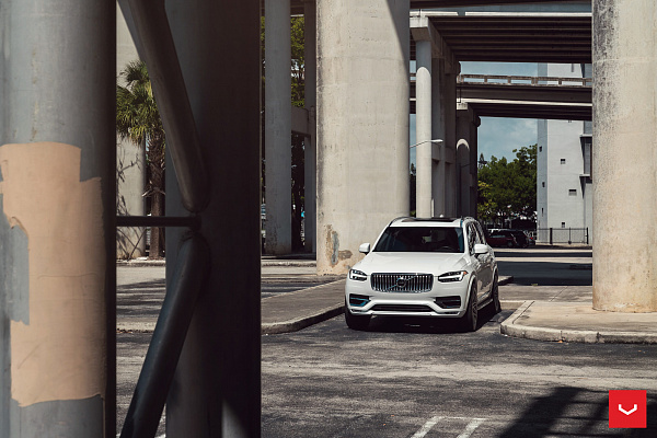 Фото дисков Vossen HF-7 Серебро на Volvo XC90 II
