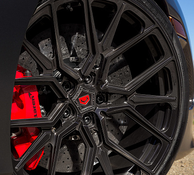 Фото дисков Vossen M-X3 на McLaren 720S