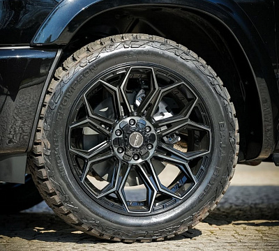 Фото дисков 4PLAY 4P83 на Ram 1500 V