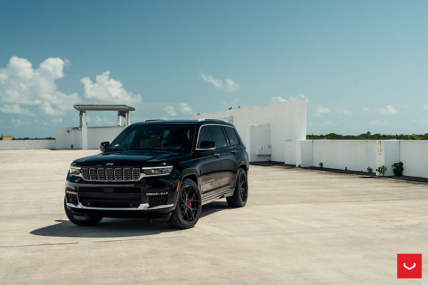 Фото дисков Vossen HF-5 Черный глянец на Jeep Grand Cherokee V